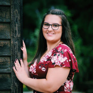 Meet your Posher, Abby